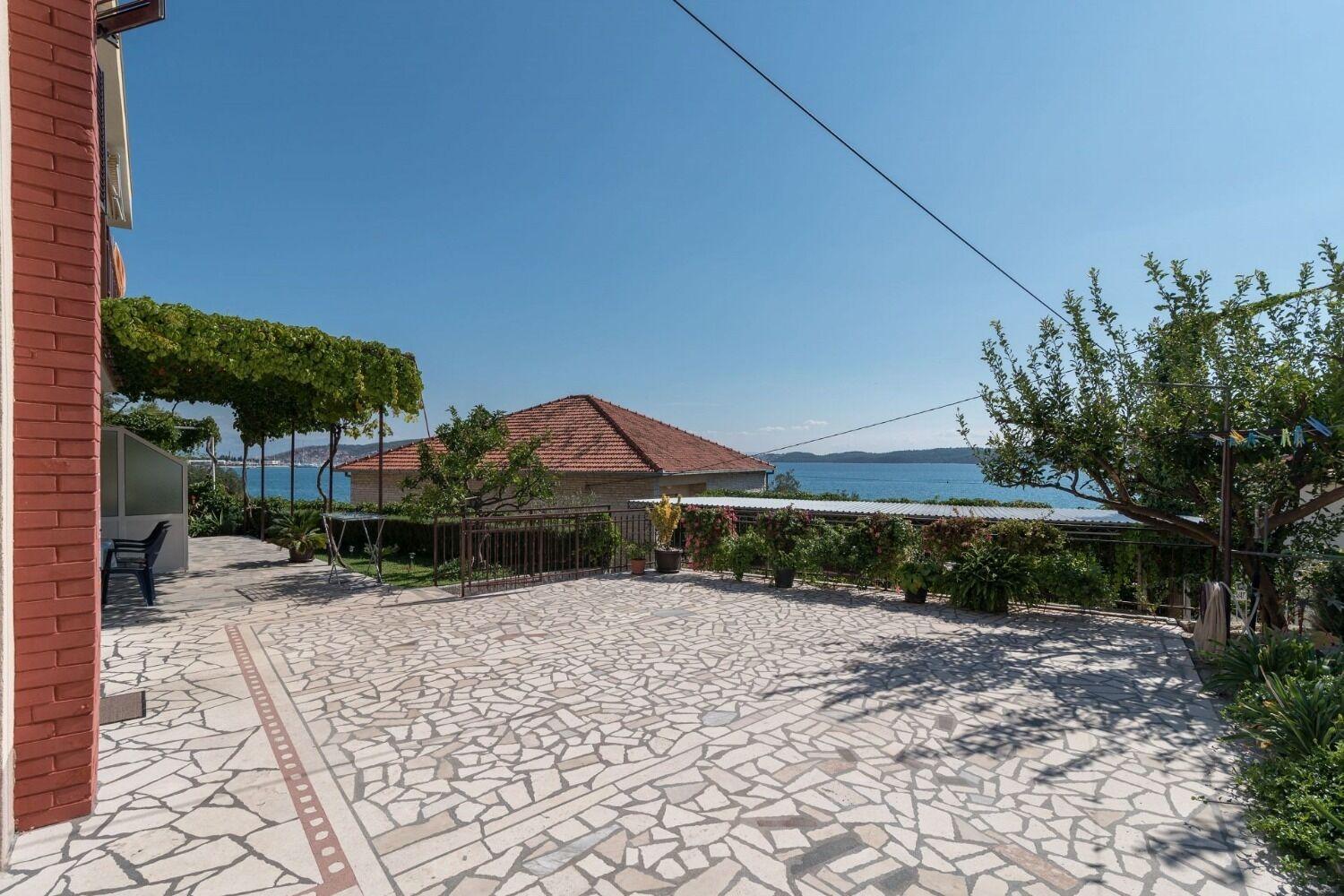 Vin * Trogir